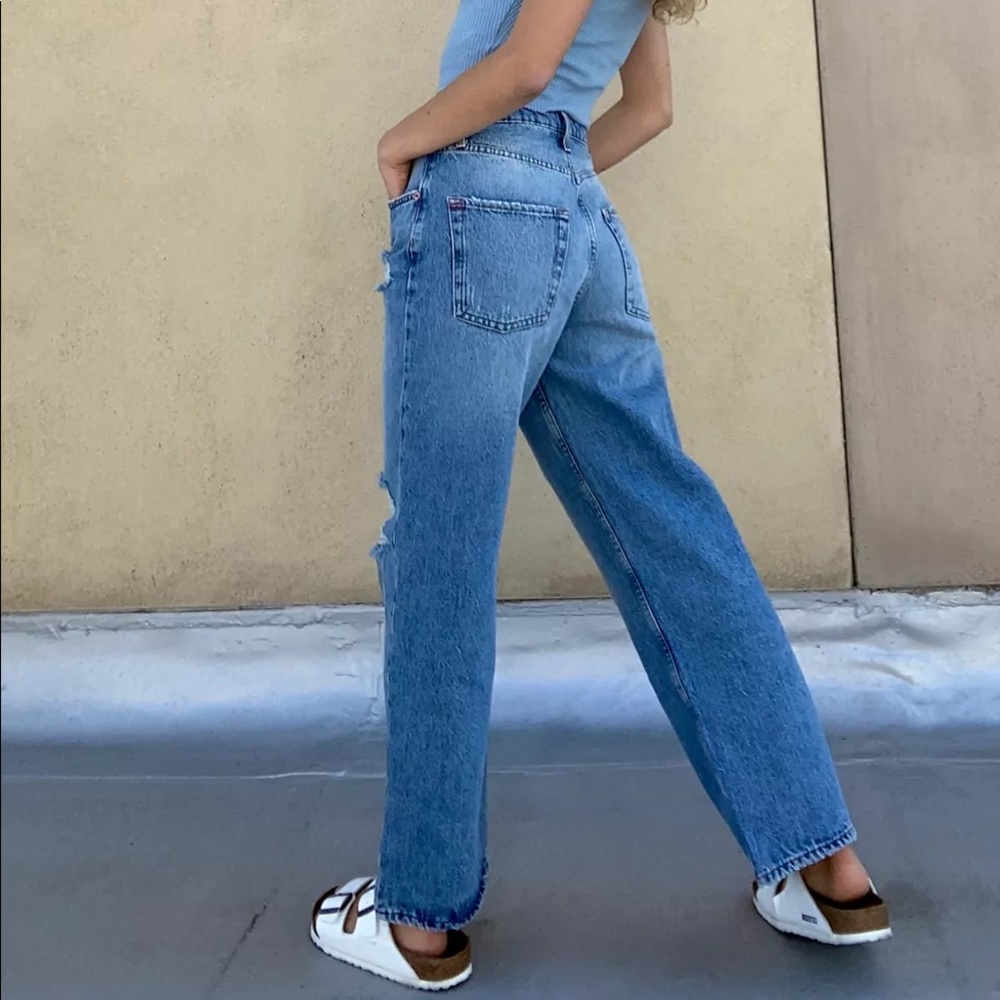 NWT BDG High-Waisted Vintage Straight Leg Jeans